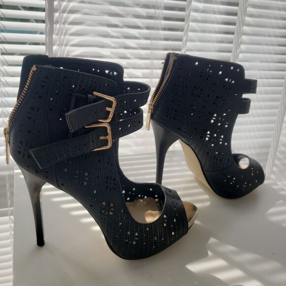 BNWOT Black and gold Crochet style Aldo heels BRAND NEW Size 8 - Picture 4 of 6